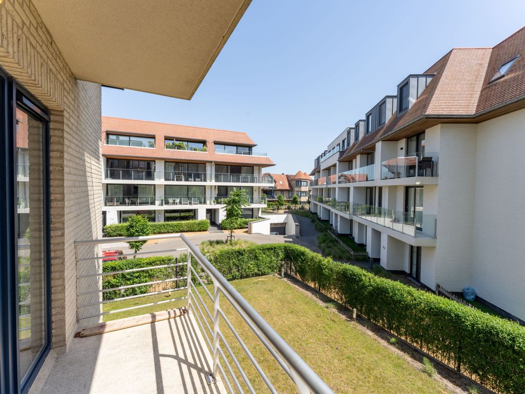 Goldsands III with parking