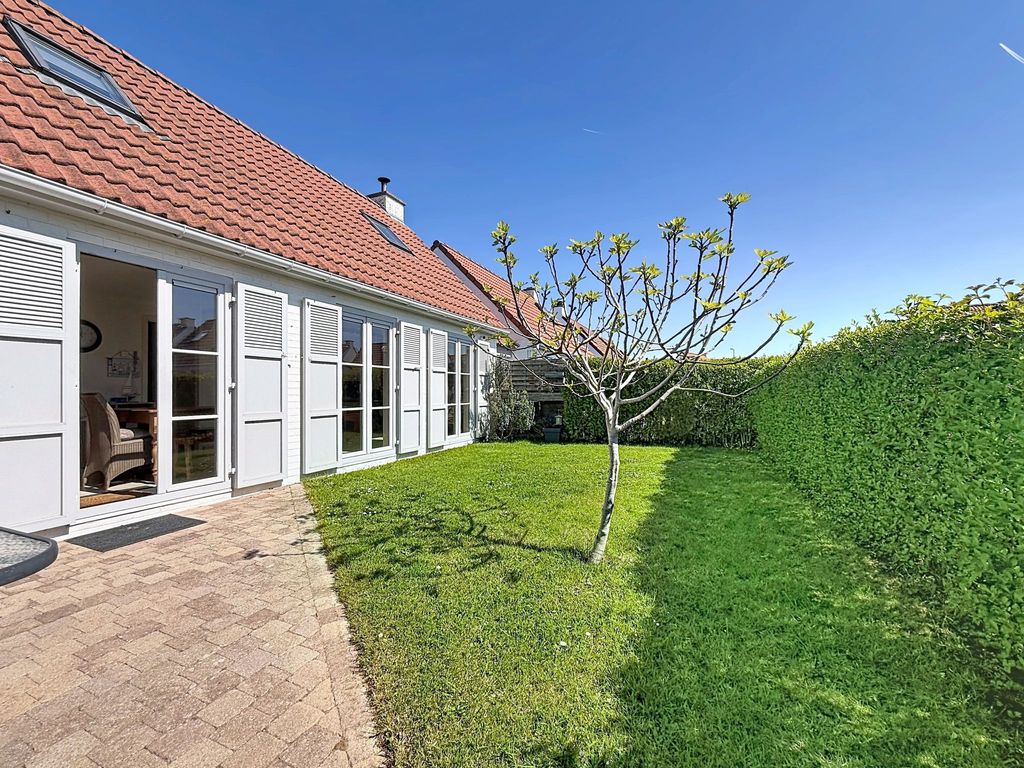 Vissershuis 92 with parking
