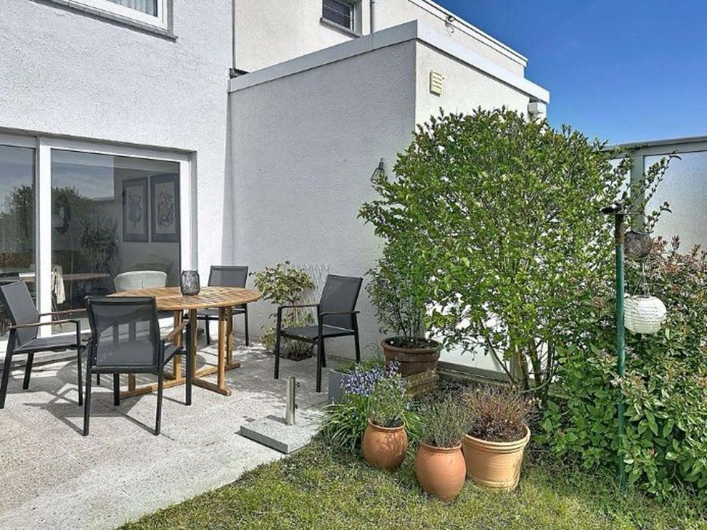 sea-kret with garden