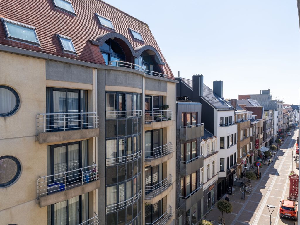 Breduynia 0401 with parking