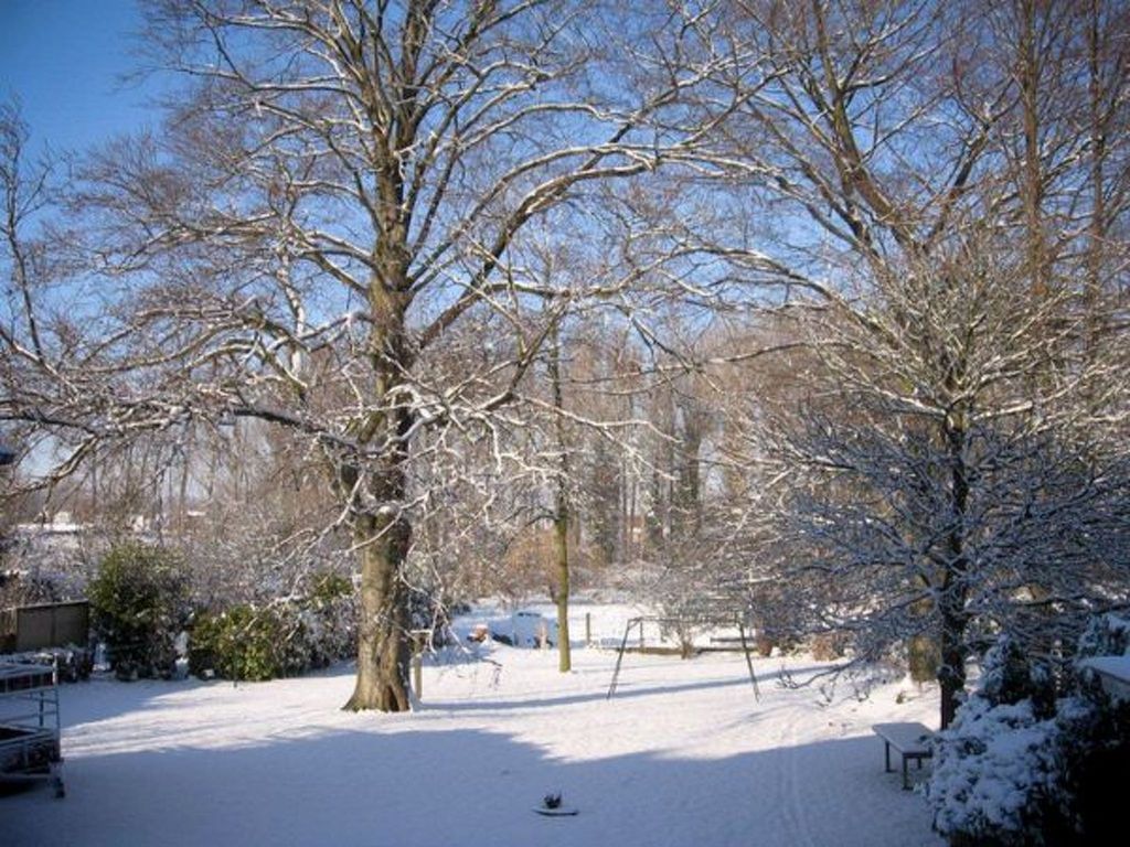 mit Terrasse