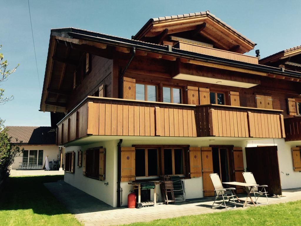 Alpine Retreat Appartement/Fewo, Bad, WC, 2 Schlafräume 3.5-Zimmerwohnung