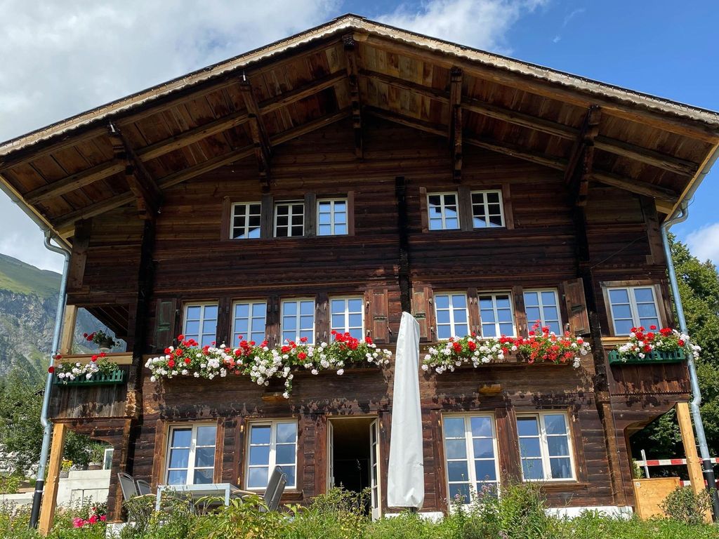 Untere Bühlstrasse 10 - EG