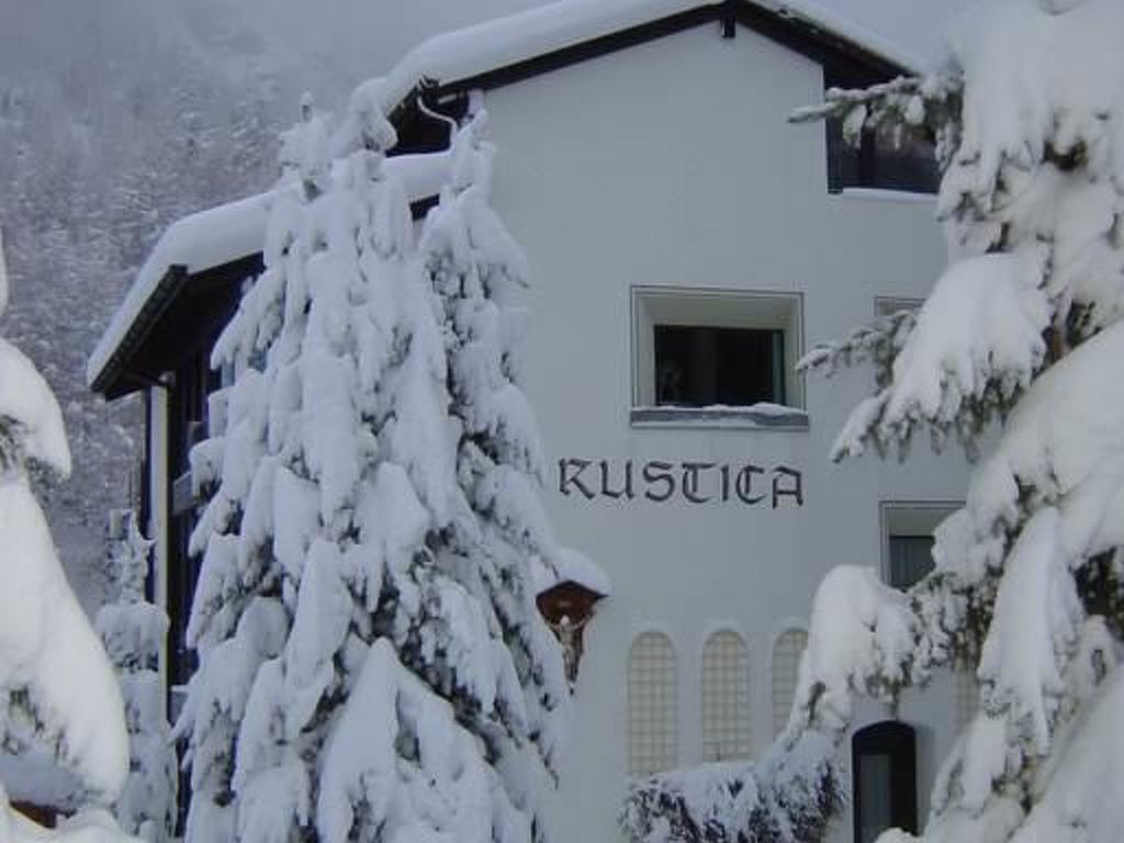 Rustica 4