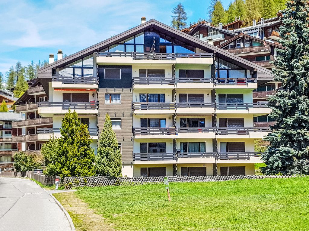 Residence A