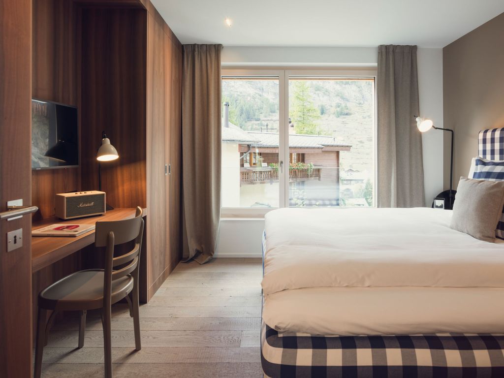 OVERLOOK Lodge by CERVO Zermatt, (Zermatt),