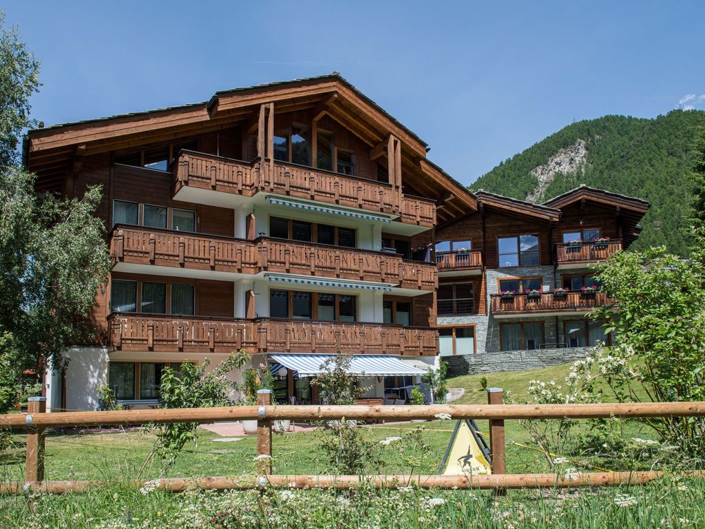 Top Ferienwohnung Dom (SkiIn/SkiOut)