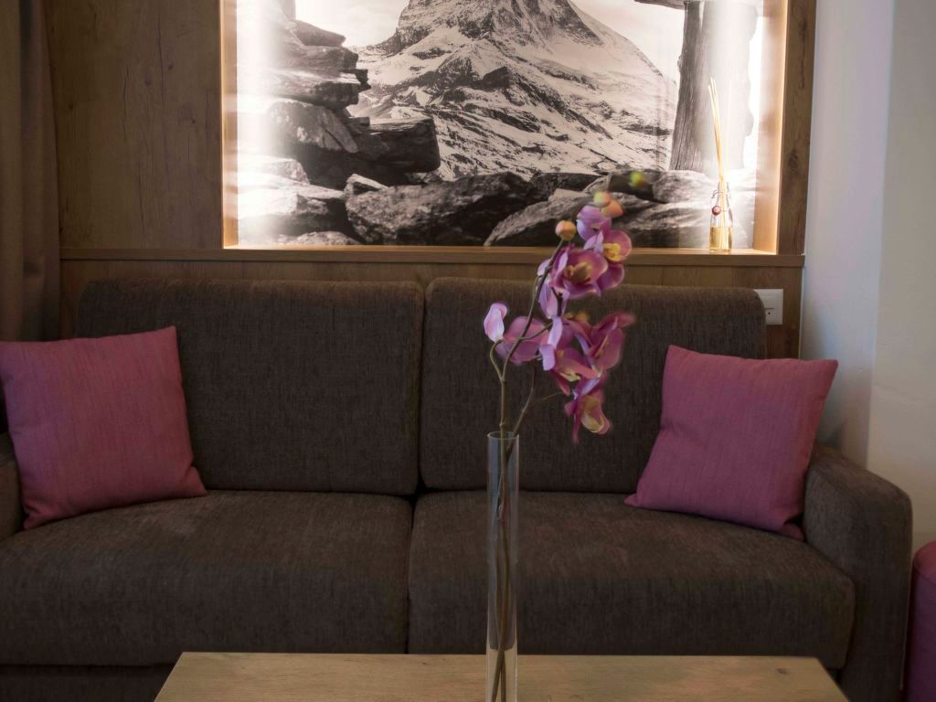 Patricia self-check-in Apartments, (Zermatt),