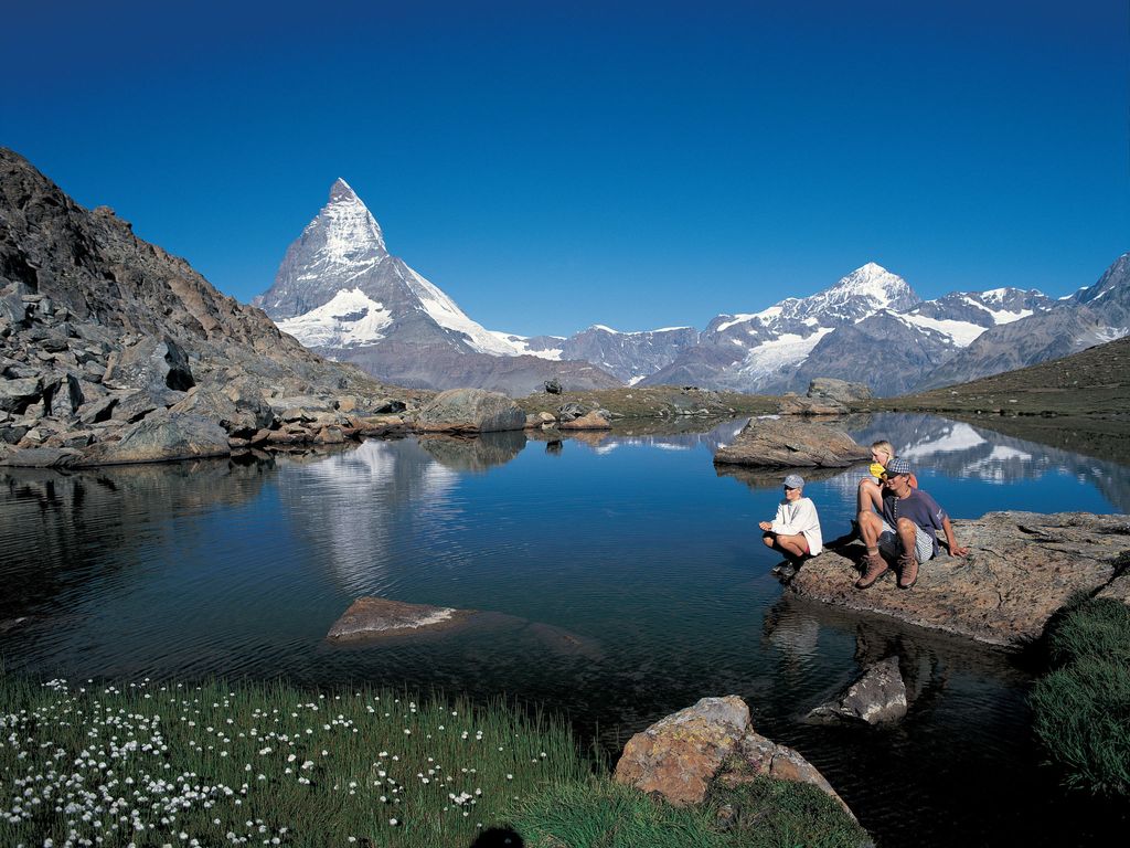 Patricia self-check-in Apartments, (Zermatt),