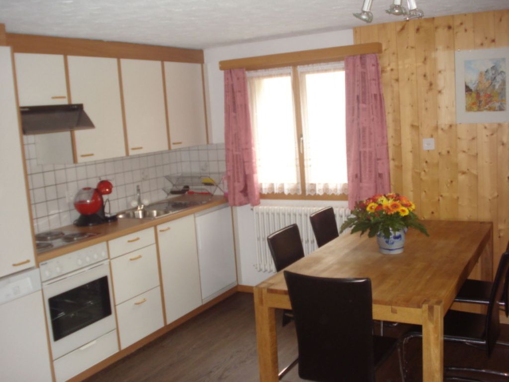 Chalet Petunia, (Grächen), 1116