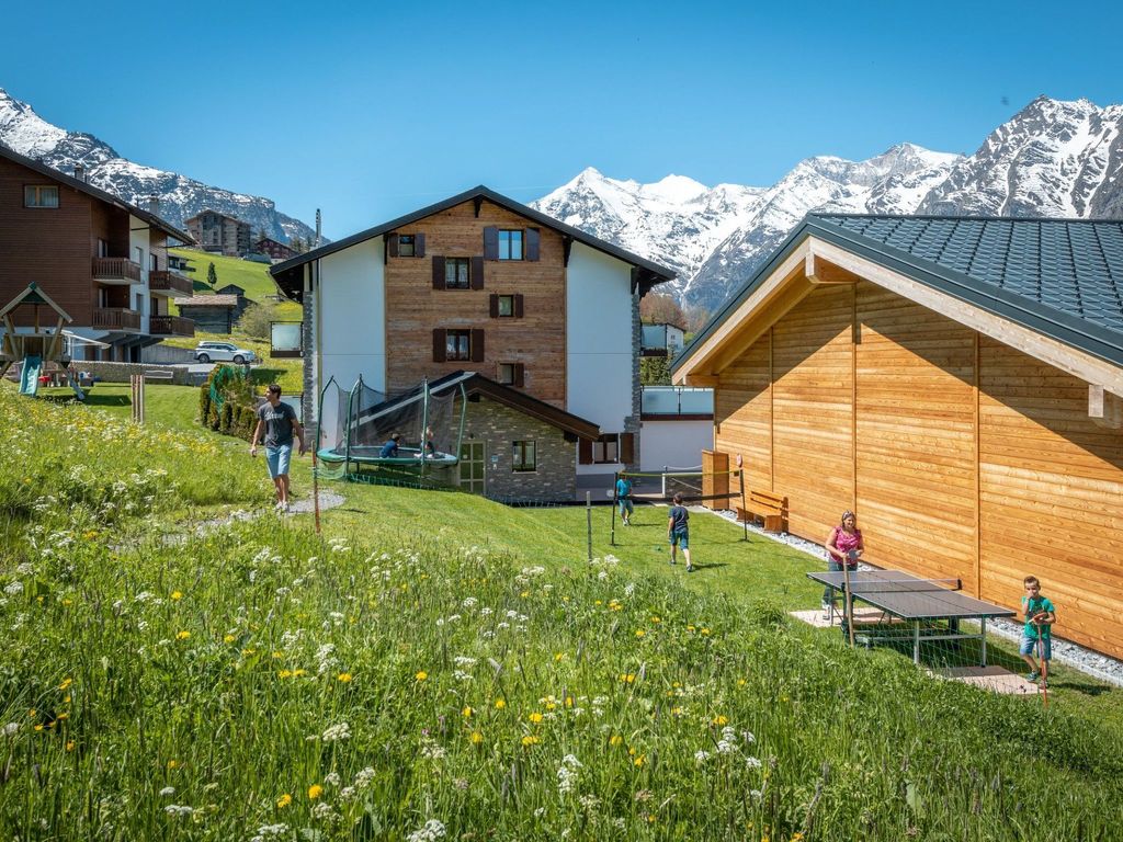 Ferienwohnungen Lunic, AZapartments.ch, B&B, (Grächen), 1057
