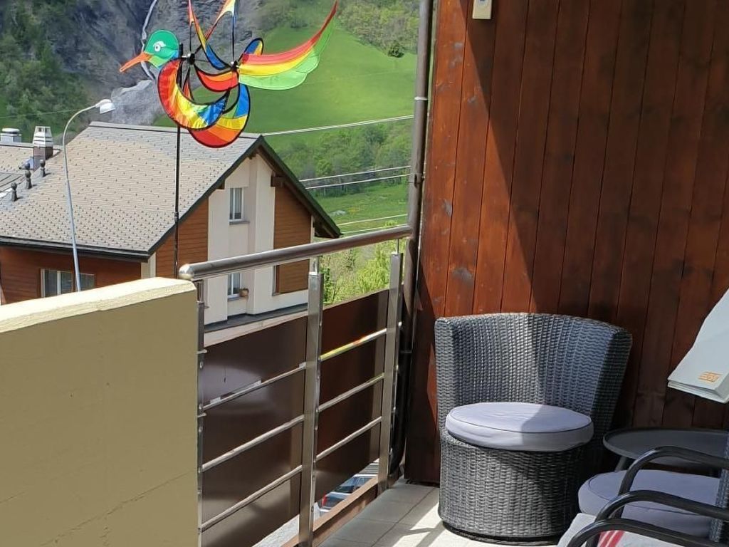 Appartement mit Bergblick und Dorf