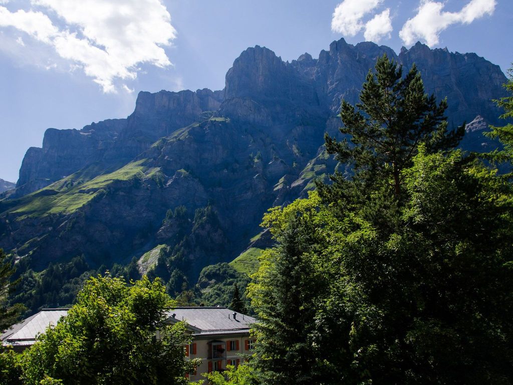 Haus Cristal