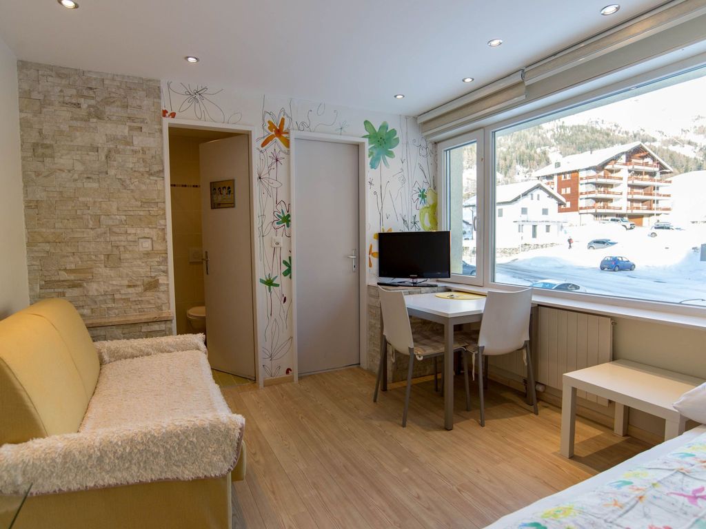 Haus Cristal