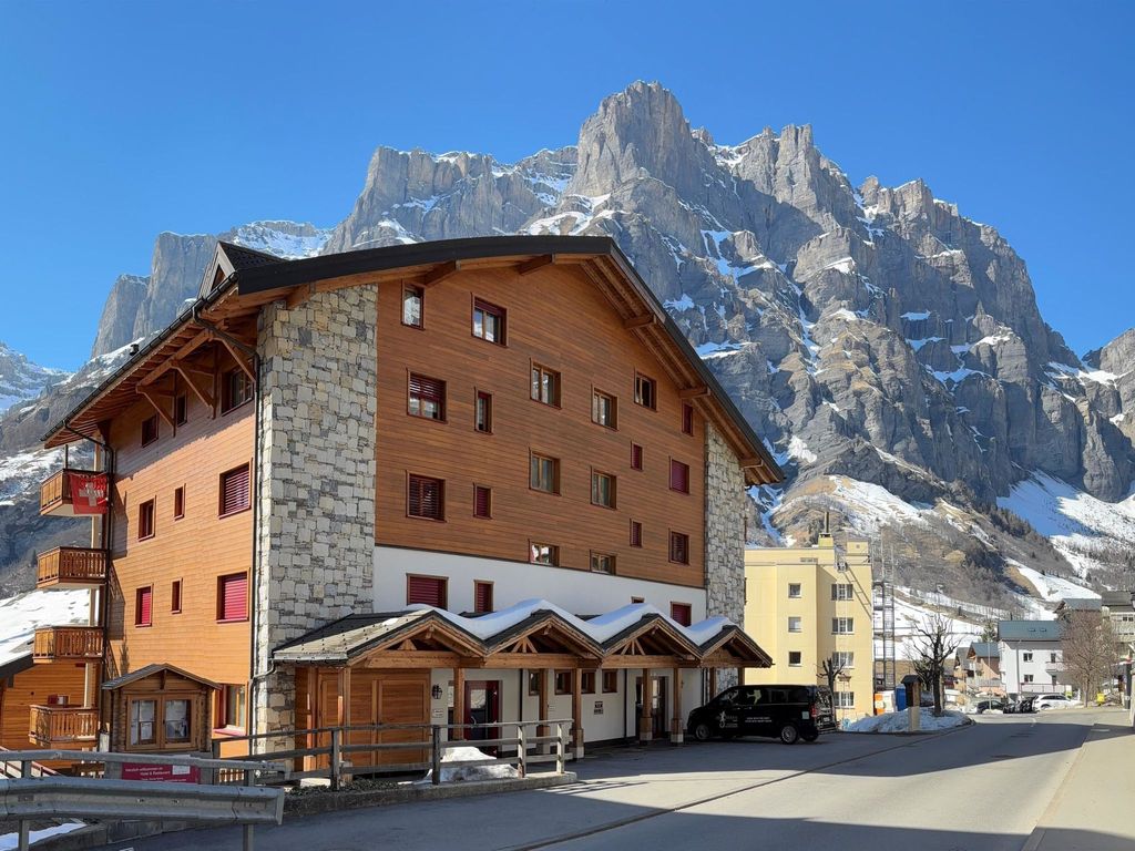 Residenz Darianne Leukerbad # 6-bed apartment, Dusche und Bad, WC