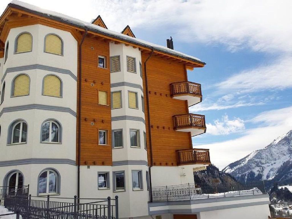 Residenz Edelweiss Leukerbad # 3-bed apartment, Dusche, WC