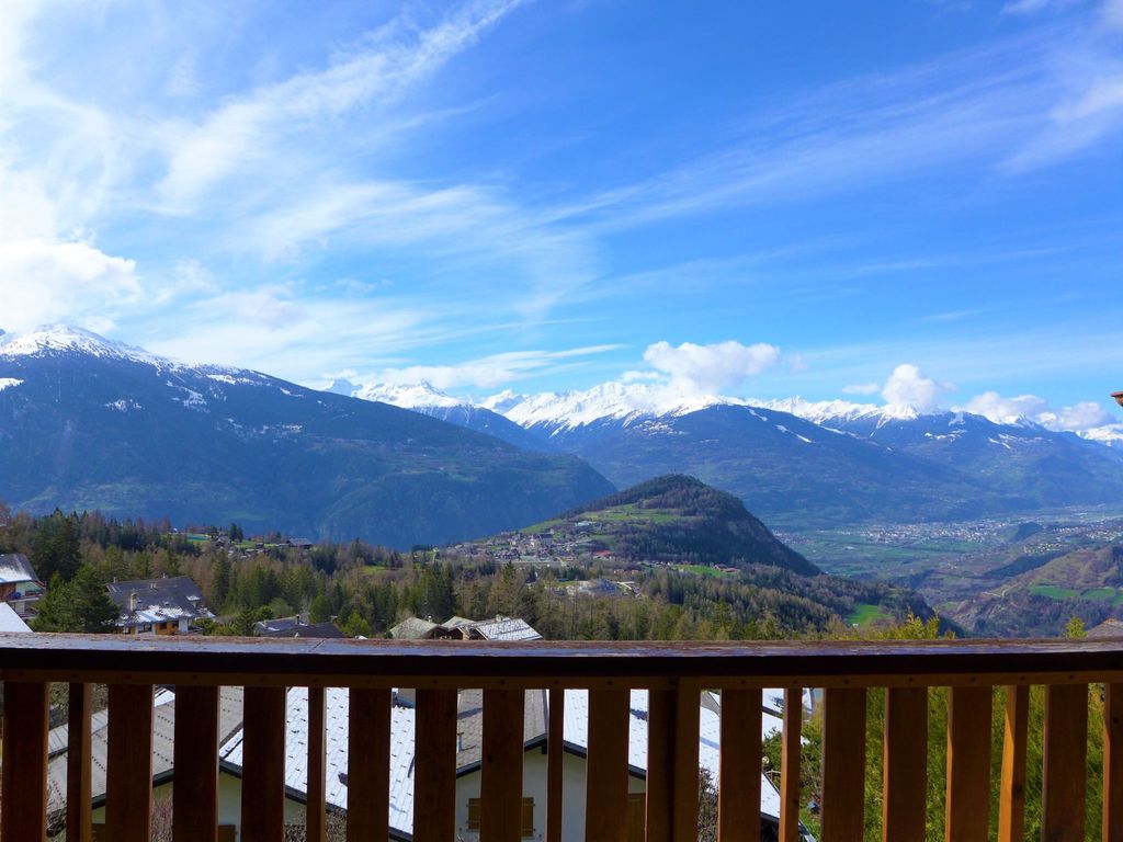 Chalet Praline