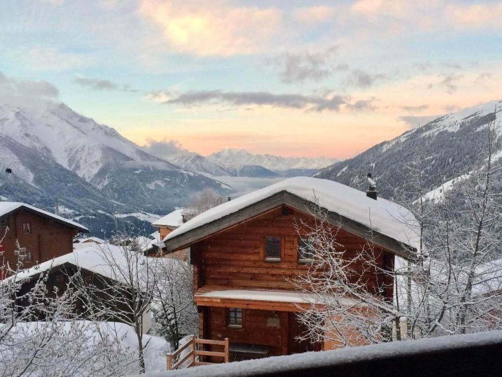 Chalet Domino