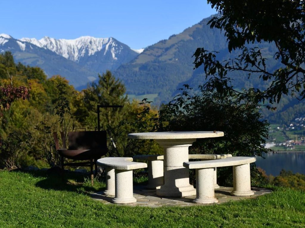 Holzhaus auf Lamahof
