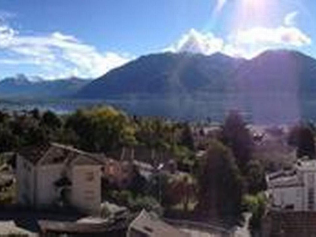 mit Panorama-Sicht und Schwimmbad