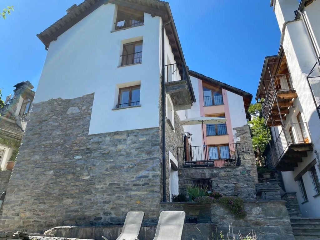 Tausend Steine Haus