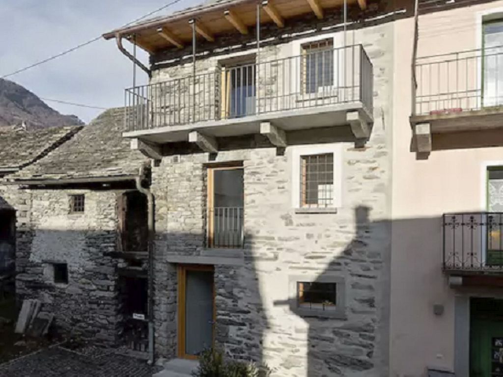 Rustico di vacanza nel nucleo di Moghegno