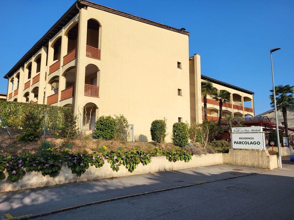 Residenza Parcolago Apt 203