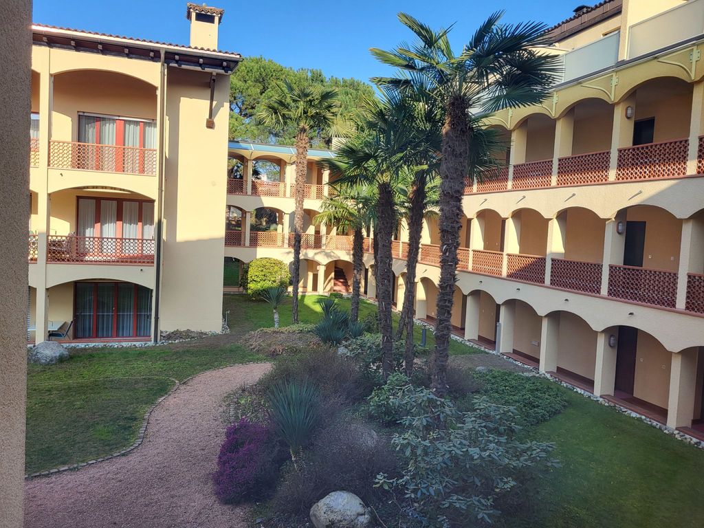 Residenza Parcolago Apt 203
