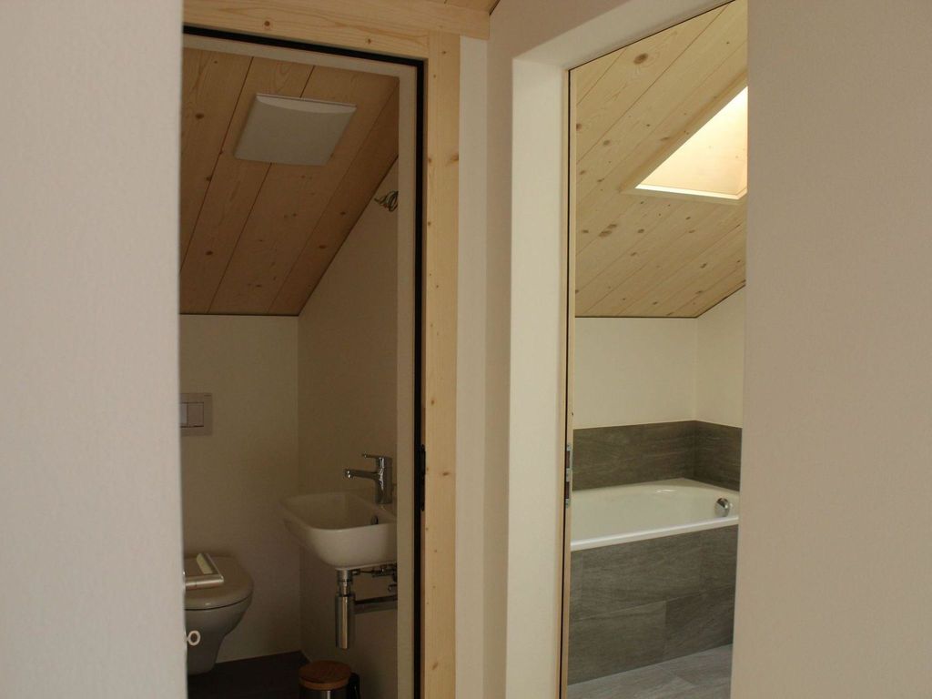 Chalet Sternenhimmel Appartement/Fewo, Dusche und Bad, WC, 7-Bettwohnung