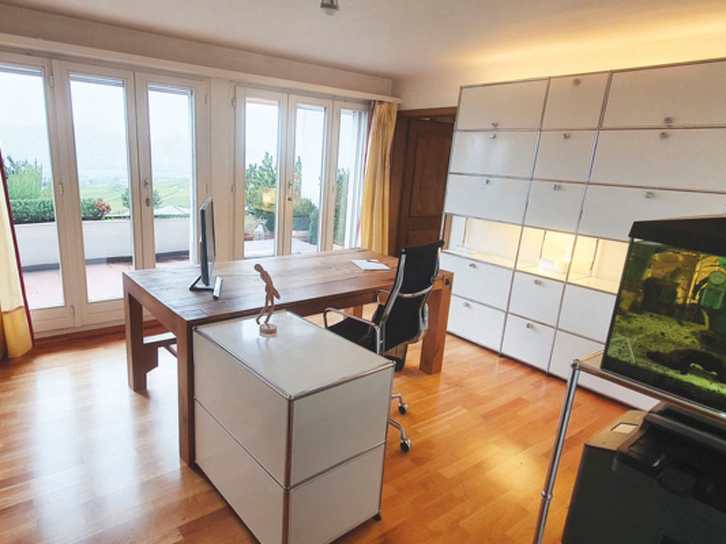 Heidi Holiday - Grand Maisonette-Attica, (Jenins),
