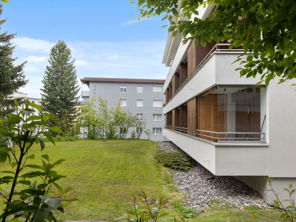 Verbena Apt. 2