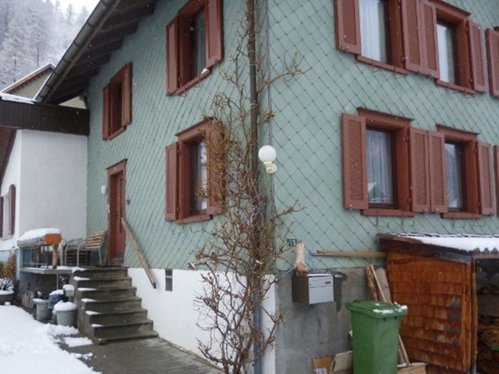 Privatzimmer Hobi, (Valens),