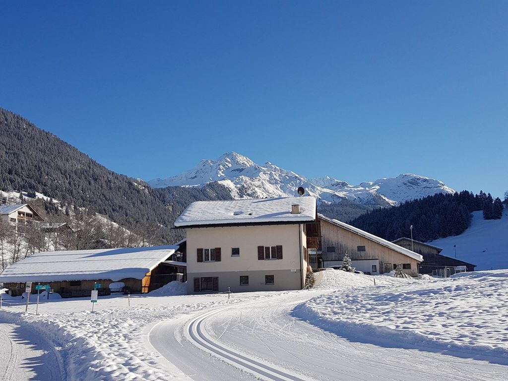 Bauernhof Sot Curtegns Appartement/Fewo, Bad, WC, 2 Schlafräume