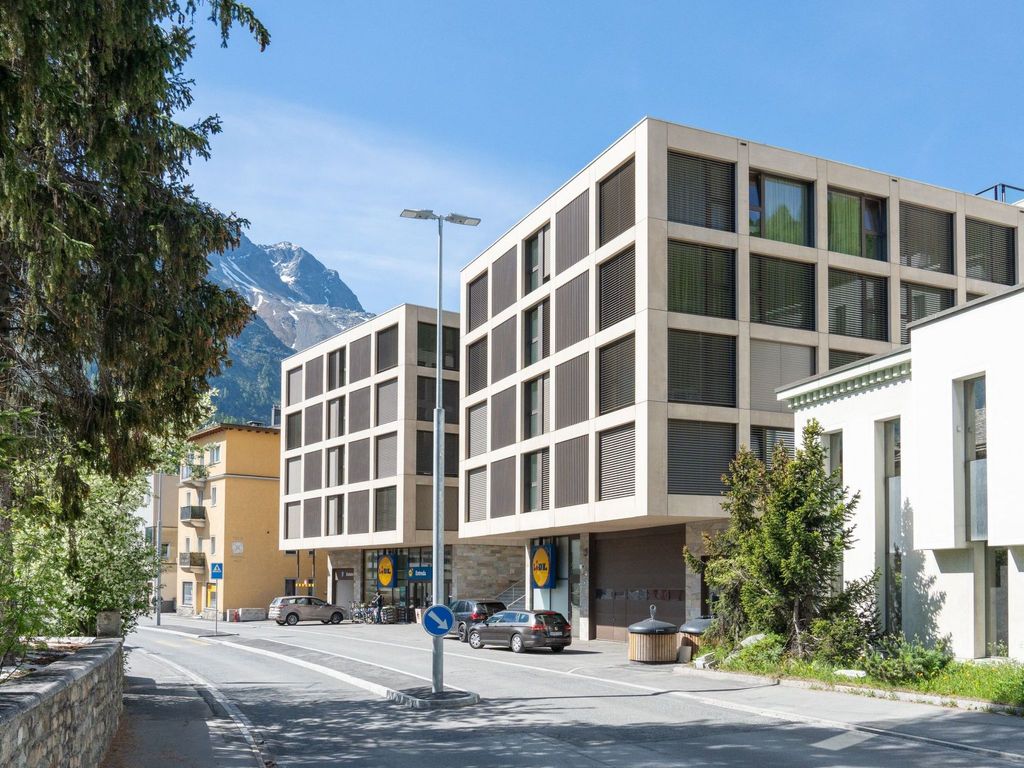 Stadthaus N9 Mountain Medium Studio