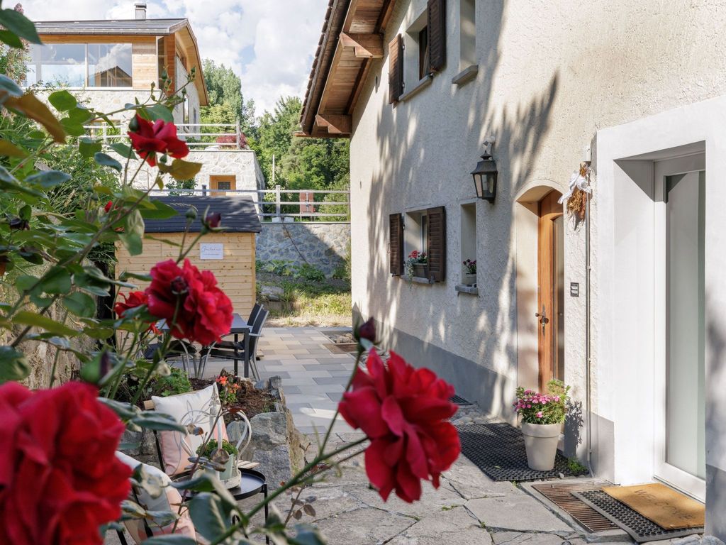 Haus Bergjuwel Aura, (Scuol)
