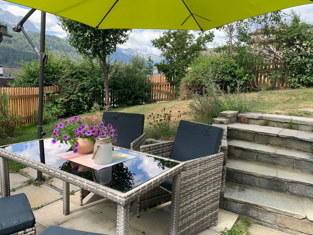 Chasa Bazzi, (Scuol)
