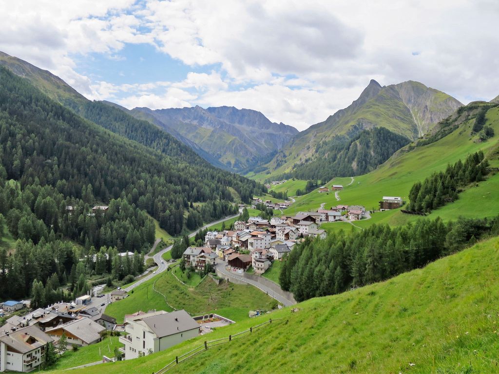 Avero Lodge, (Samnaun-Compatsch).