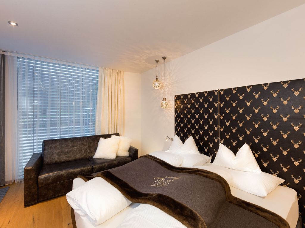 alpinlodge & spa*****, (Samnaun-Ravaisch)
