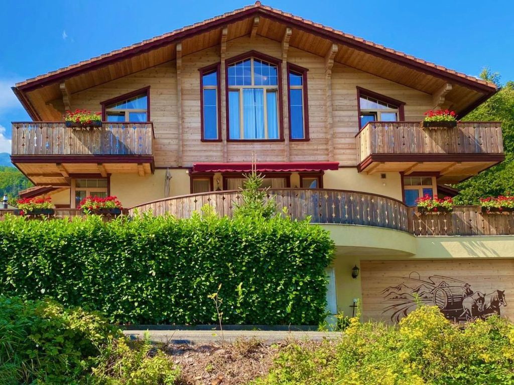 Cozy Accomodation Retreat for Families