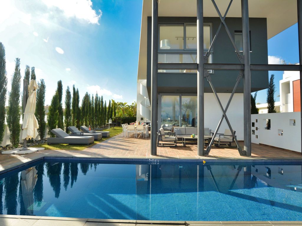 Protaras Ferienvilla mit privatem Pool, Whirlpool