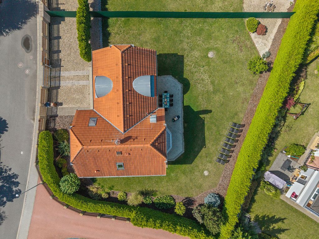 Garden & Terrace Villa