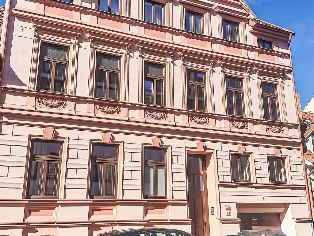 Budweis Center View