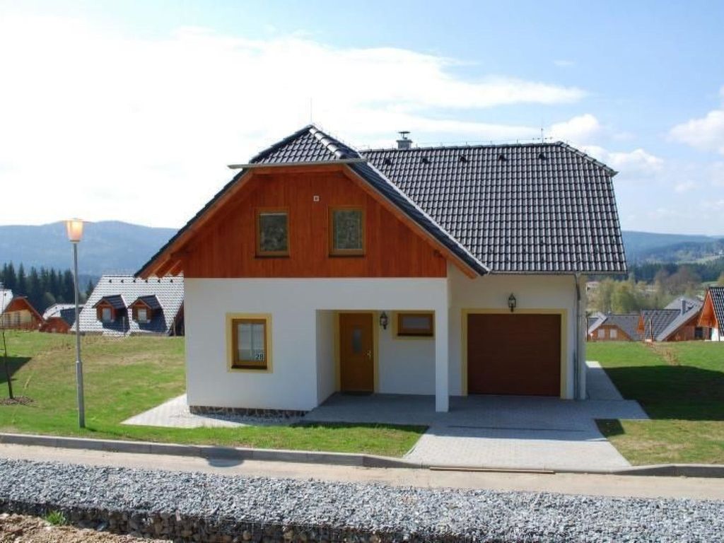 Ferienvilla "Beta" mit Blick auf das Wasser