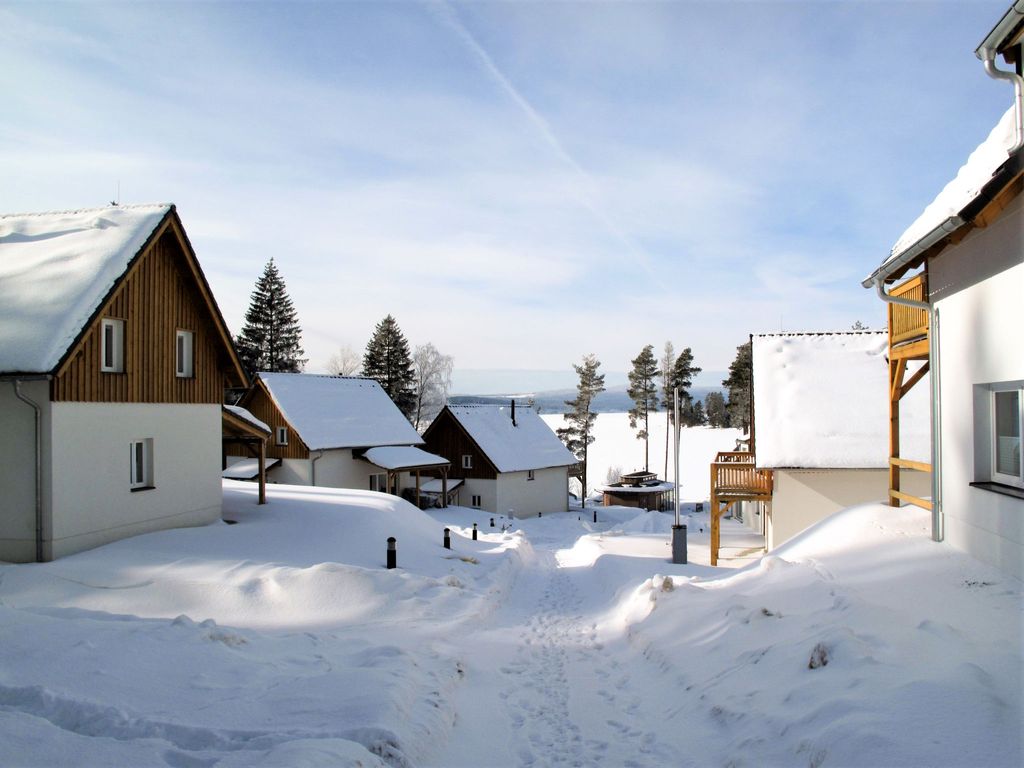 Lakeside Village 21