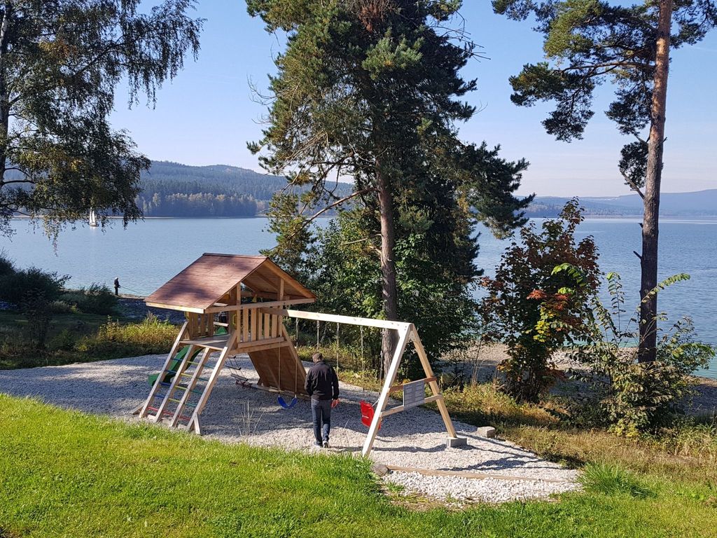 Lakeside Village 21