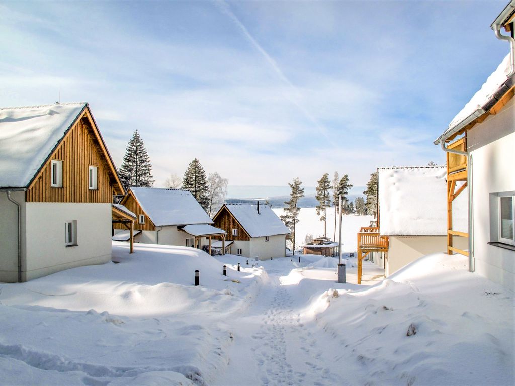 Lakeside Village 28 (+ sauna)