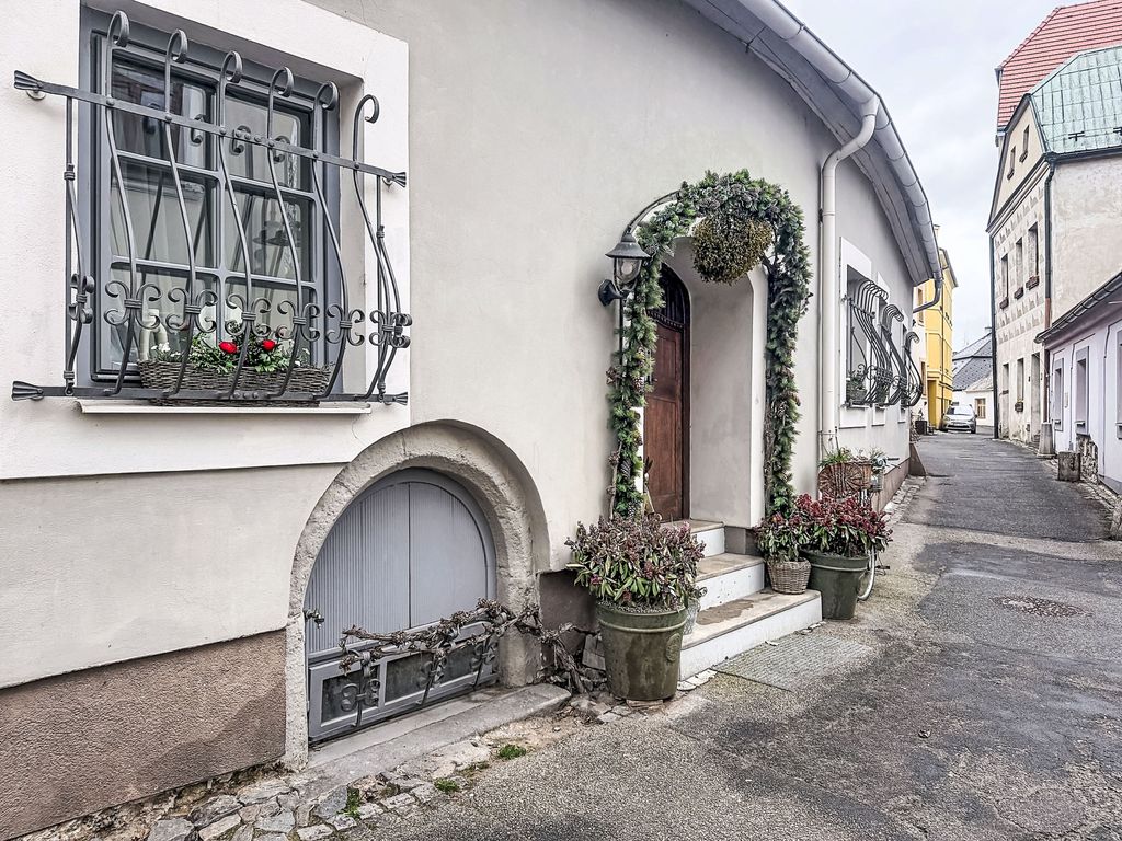 Luxury Suite 244