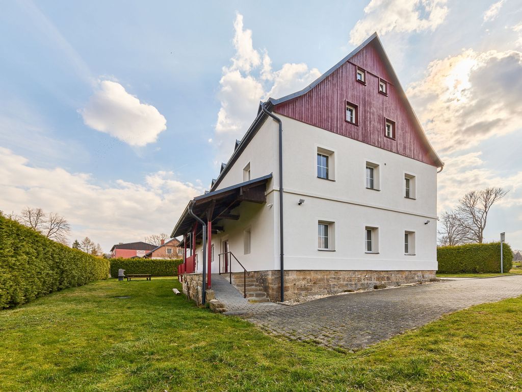 Růžová 3