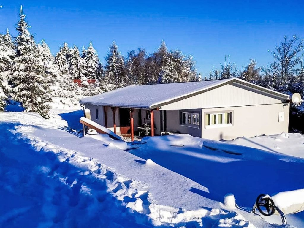 Svahová 3