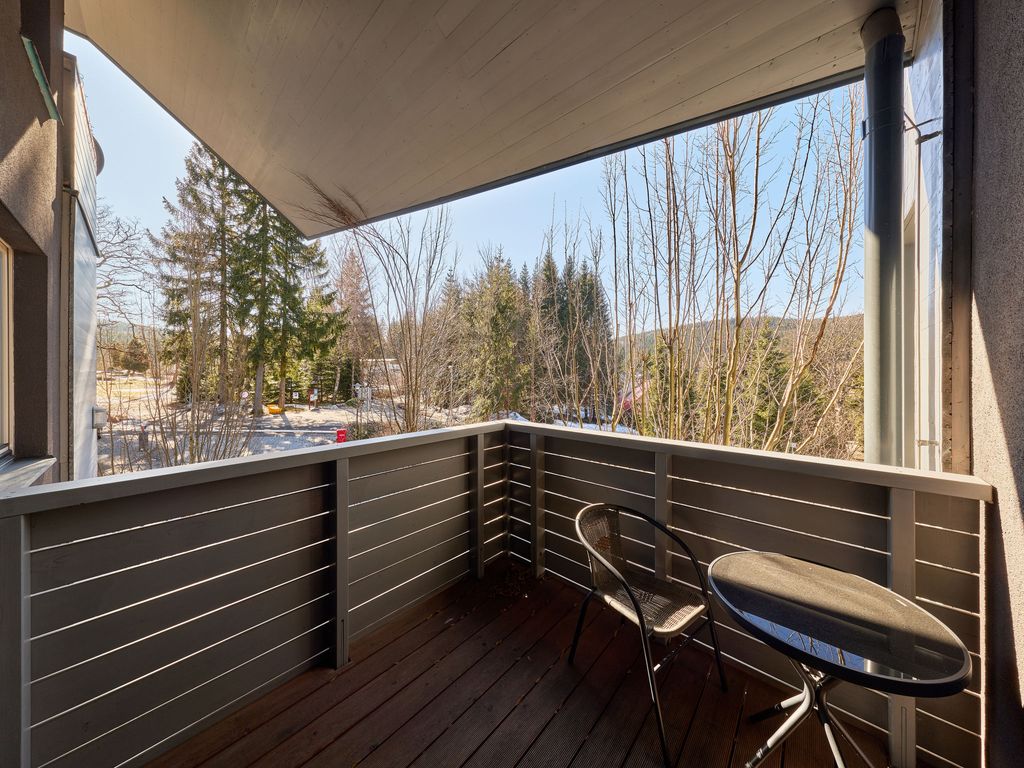 Harrachov Resident A
